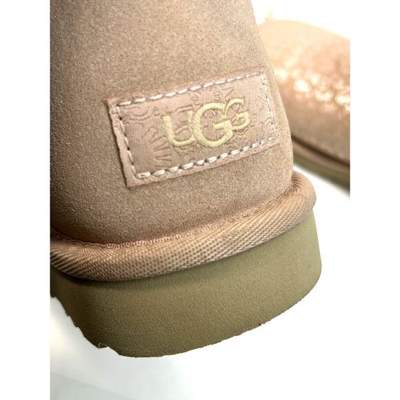 Ugg Classic Mini Snow Leopard Boot Size 8 Pink Metallic Glitter Ankle - Picture 16 of 16